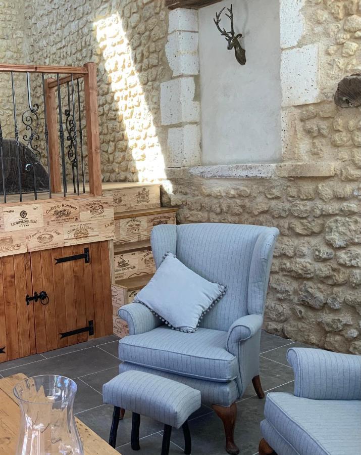 לינה וארוחת בוקר Porcheresse Les Ombrieres מראה חיצוני תמונה